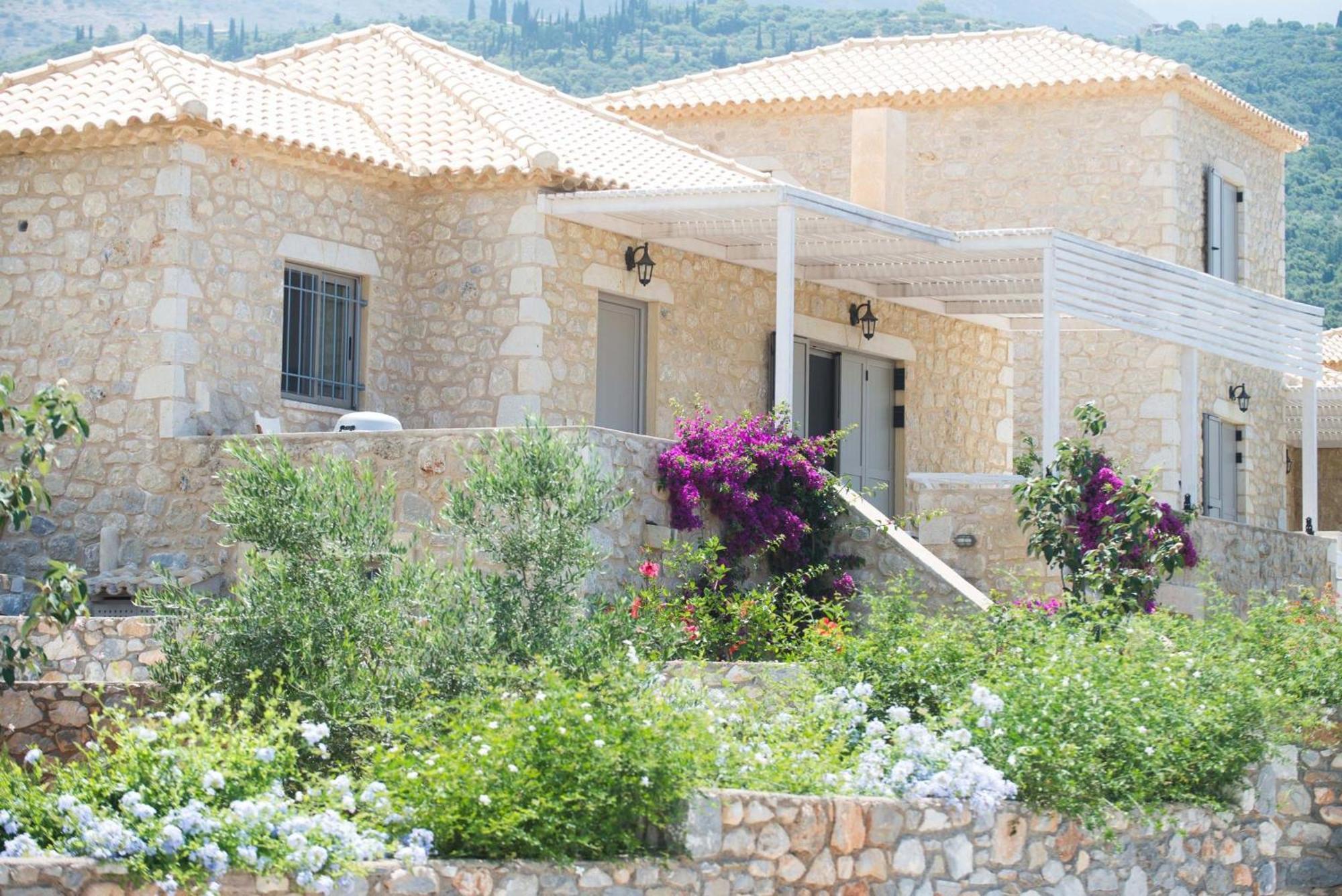 Poliana Estate Villas Riglia Экстерьер фото