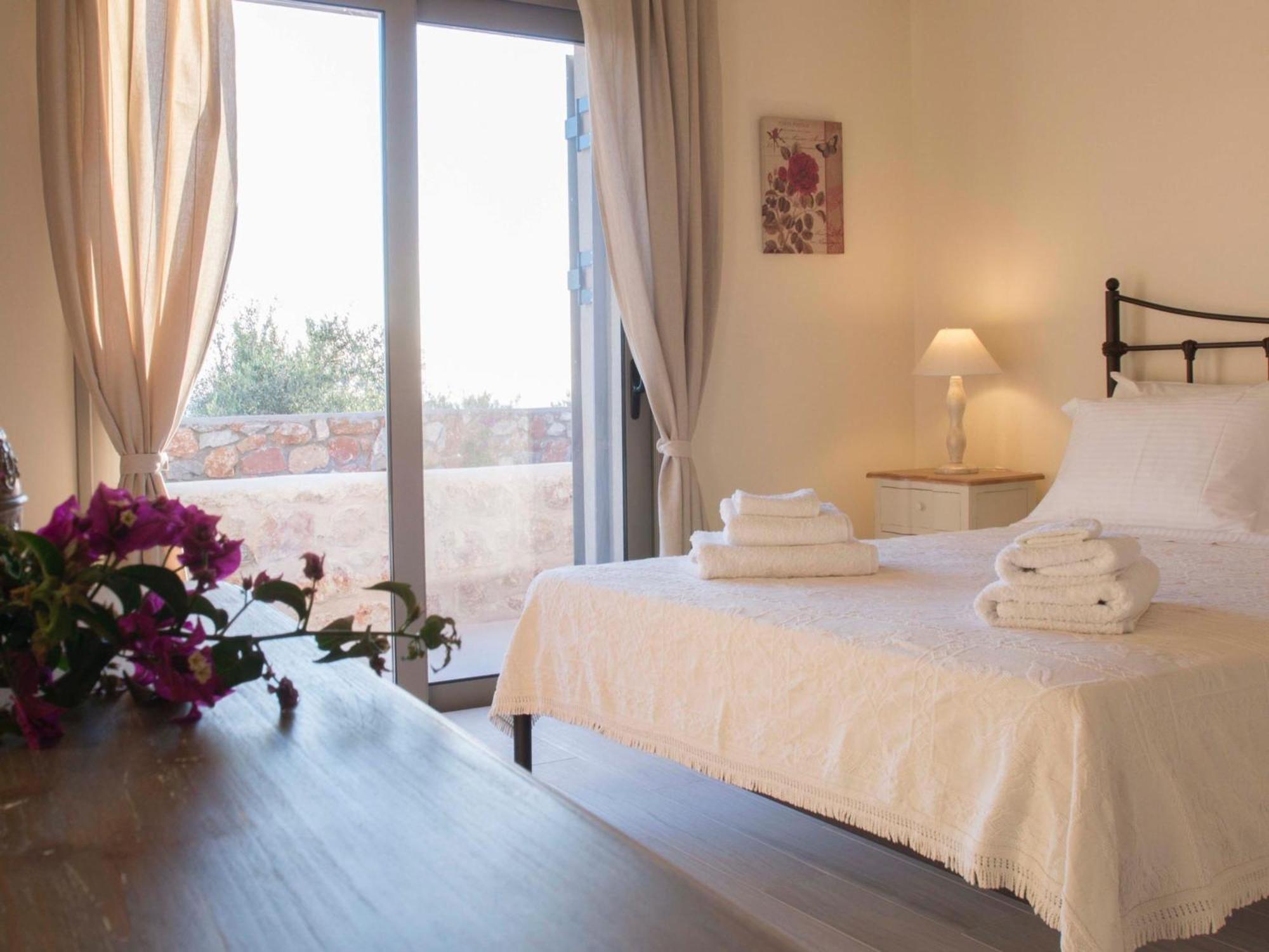 Poliana Estate Villas Riglia Экстерьер фото